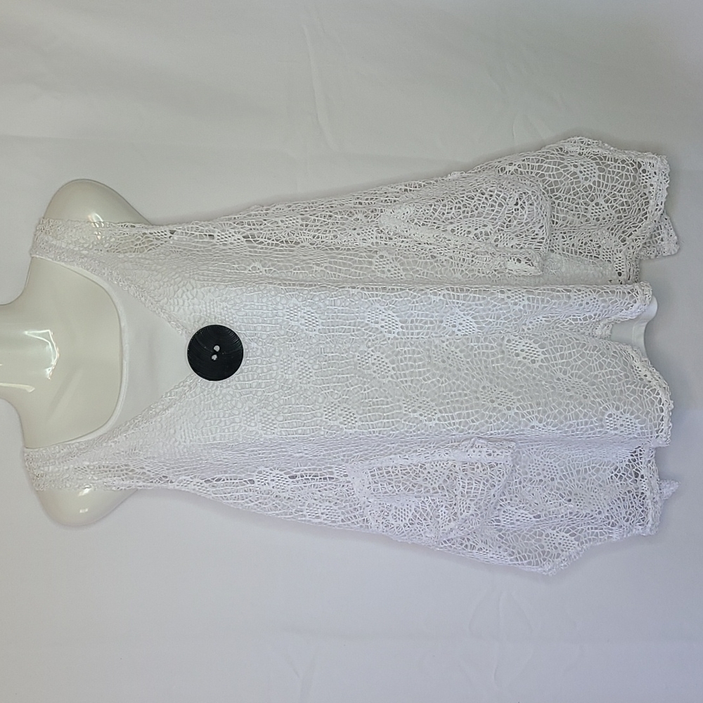 White Lace Tank, Black Chunky Button Accent, 1X